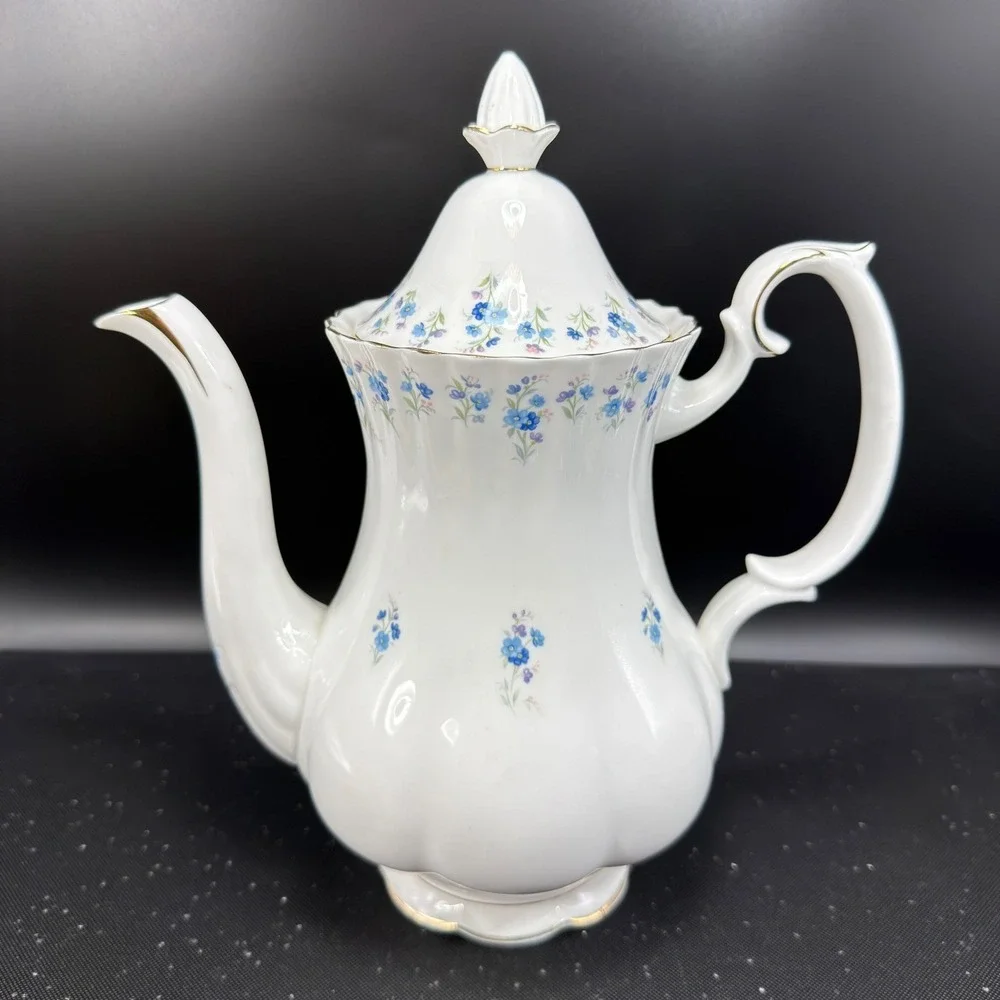 Royal Albert Memory Lane Coffee Pot Teapot Fine Bone China‎ Blue Floral England